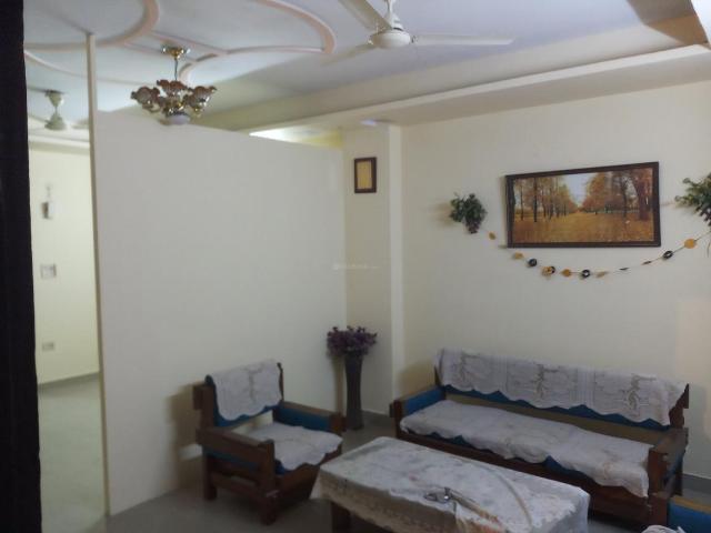 2 BHK Apartment in Sector 73 for resale Noida. The reference number is 8289053