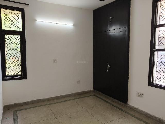 2 BHK Apartment in Sector 7 Dwarka for rent New Delhi. The reference number is 20192116
