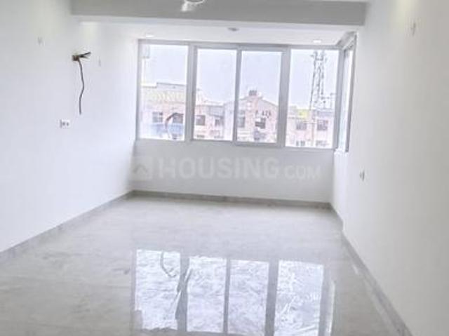 2 BHK Apartment in Sector 7 Dwarka for resale New Delhi. The reference number is 20841369
