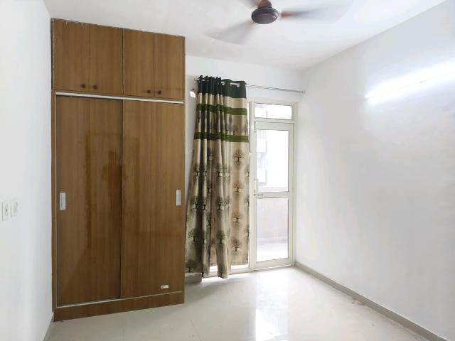 2 BHK Apartment in Sector 85 for rent Gurgaon. The reference number is 20400643