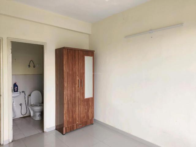 2 BHK Apartment in Sector 85 for rent Gurgaon. The reference number is 20400743