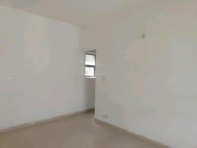 2 BHK Apartment in Sector 85 for resale Gurgaon. The reference number is 19926136