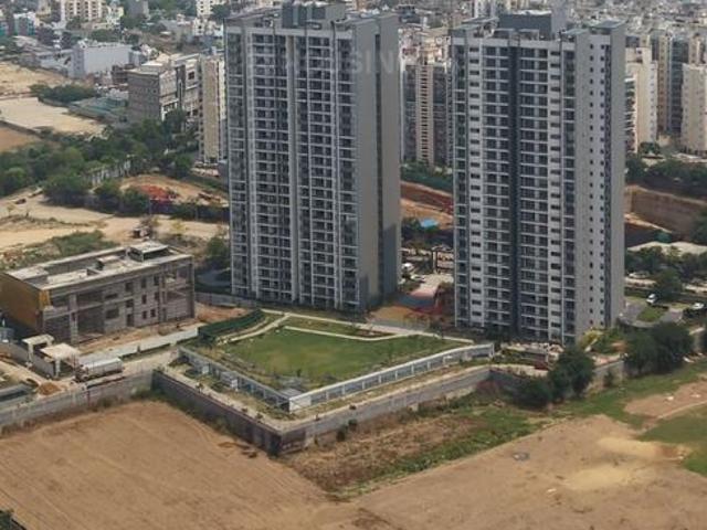 2 BHK Apartment in Sector 85 for resale Gurgaon. The reference number is 20966358