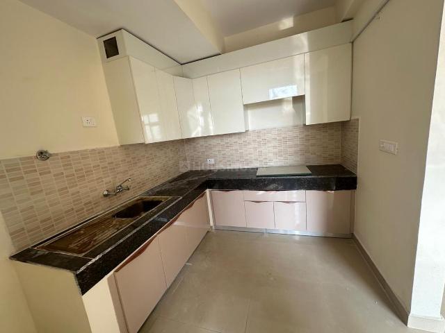 2 BHK Apartment in Sector 86 for rent Gurgaon. The reference number is 19812578