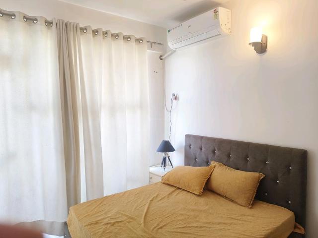 2 BHK Apartment in Sector 86 for rent Gurgaon. The reference number is 19899280