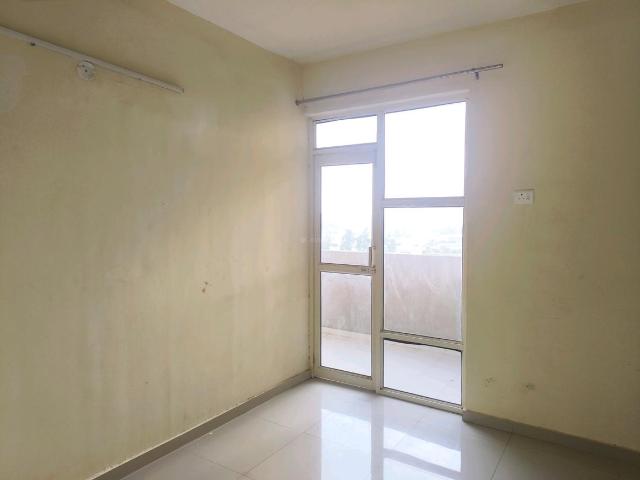 2 BHK Apartment in Sector 86 for resale Gurgaon. The reference number is 20802882