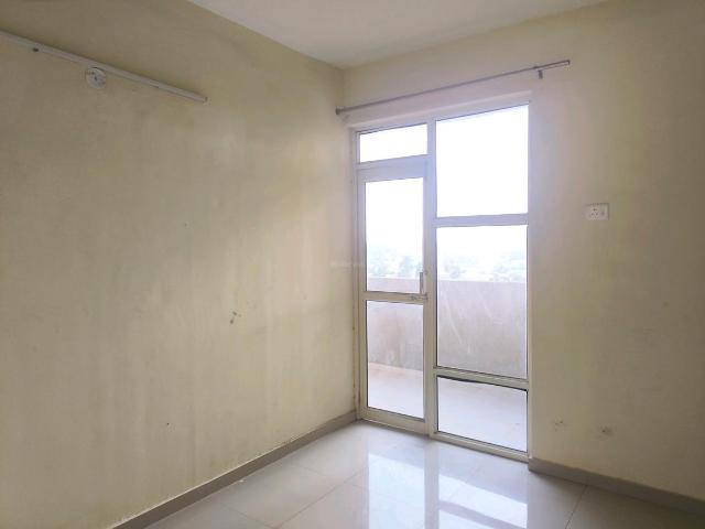2 BHK Apartment in Sector 86 for resale Gurgaon. The reference number is 20802810