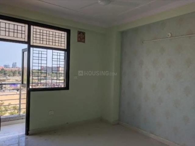 2 BHK Apartment in Sector 87 for resale Noida. The reference number is 20203970