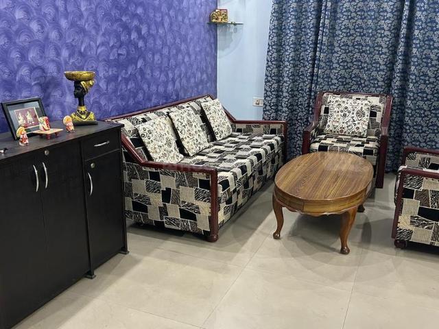 2 BHK Apartment in Sector 88 for rent Faridabad. The reference number is 20436715
