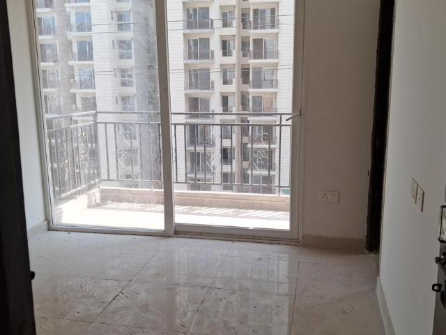 2 BHK Apartment in Sector 89 for resale Gurgaon. The reference number is 18244135