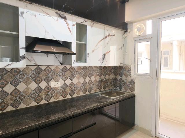 2 BHK Apartment in Sector 89 for resale Gurgaon. The reference number is 19238831