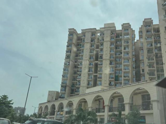 2 BHK Apartment in Sector 89 for resale Gurgaon. The reference number is 20352758
