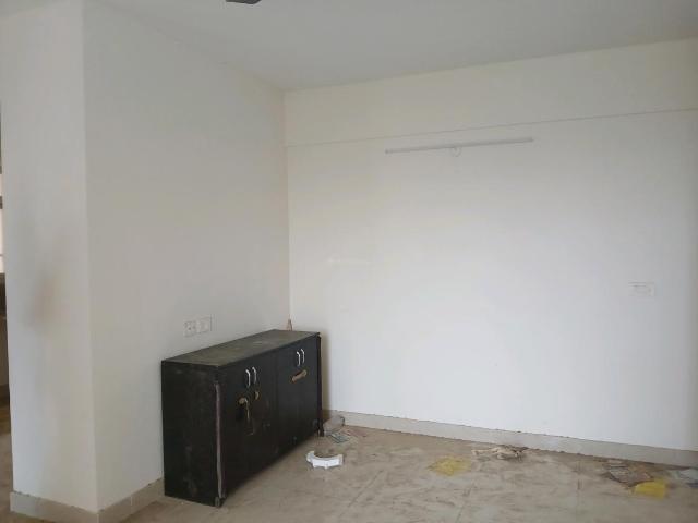 2 BHK Apartment in Sector 89 for resale Gurgaon. The reference number is 20660228