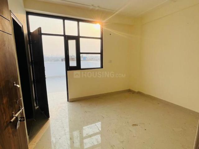 2 BHK Apartment in Sector 89 for resale Noida. The reference number is 19799394