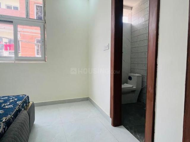 2 BHK Apartment in Sector 89 for resale Noida. The reference number is 20551472