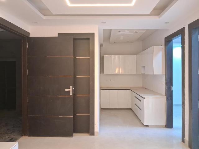 2 BHK Apartment in Sector 89 for resale Noida. The reference number is 20285456