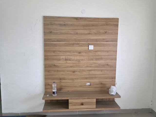 2 BHK Apartment in Sector 80 for rent Faridabad. The reference number is 20640343