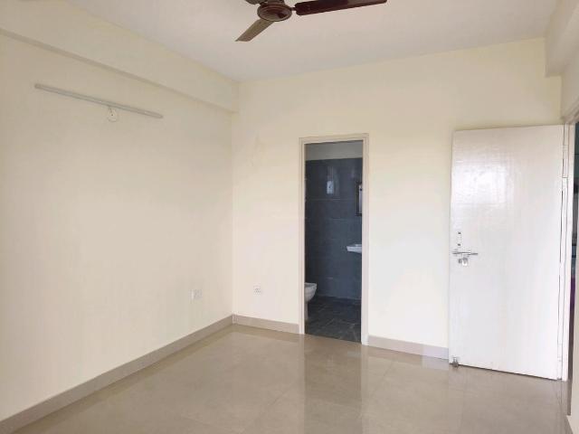 2 BHK Apartment in Sector 81 for rent Gurgaon. The reference number is 20444698