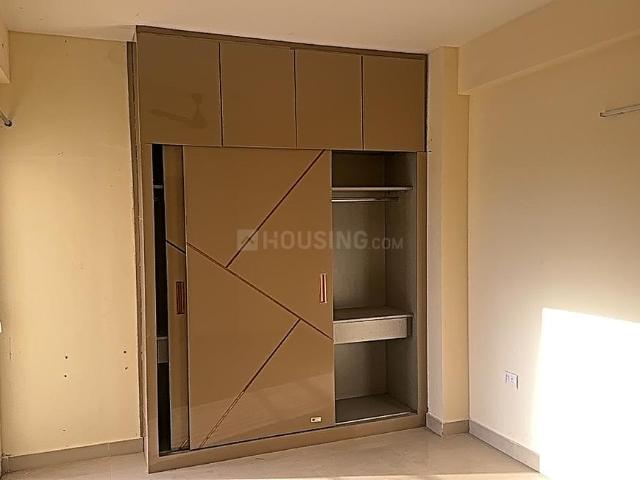 2 BHK Apartment in Sector 81 for rent Gurgaon. The reference number is 20547172