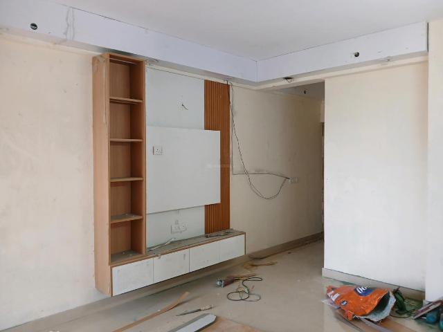 2 BHK Apartment in Sector 81 for rent Gurgaon. The reference number is 20231907