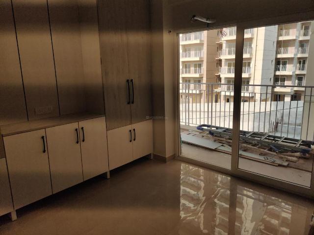 2 BHK Apartment in Sector 81 for resale Gurgaon. The reference number is 20077653