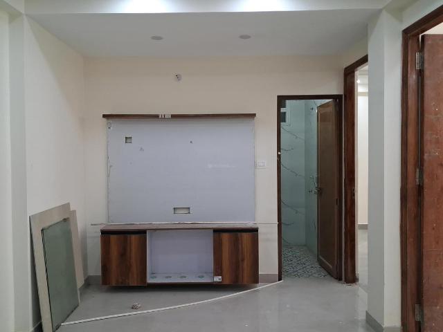 2 BHK Apartment in Sector 81 for resale Noida. The reference number is 20911116