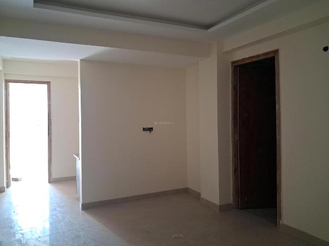 2 BHK Apartment in Sector 81 for resale Noida. The reference number is 20129011
