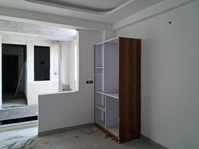 2 BHK Apartment in Sector 81 for resale Noida. The reference number is 20129248