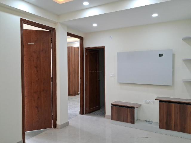 2 BHK Apartment in Sector 81 for resale Noida. The reference number is 20352654