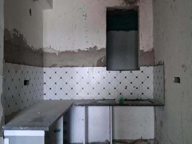 2 BHK Apartment in Sector 81 for resale Noida. The reference number is 20352795