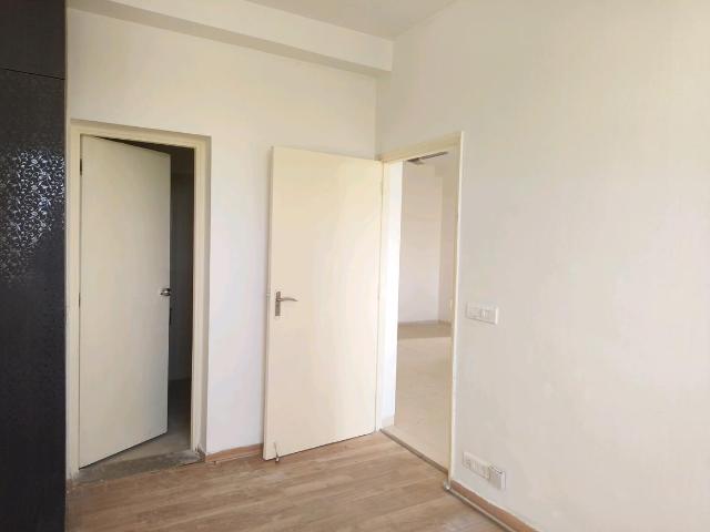 2 BHK Apartment in Sector 83 for rent Gurgaon. The reference number is 20474015