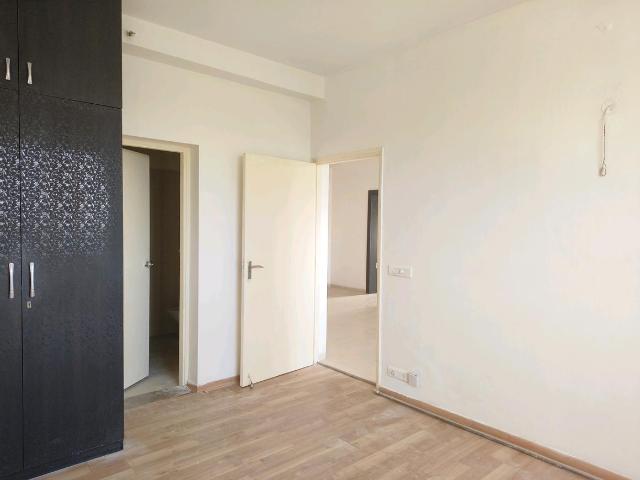 2 BHK Apartment in Sector 83 for rent Gurgaon. The reference number is 20474332