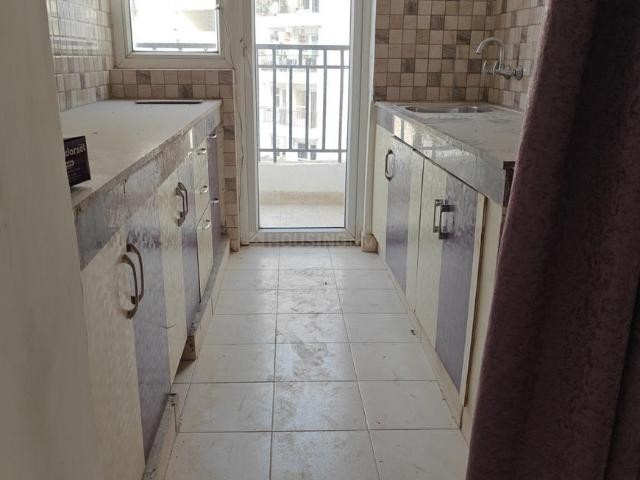 2 BHK Apartment in Sector 83 for resale Gurgaon. The reference number is 18855388