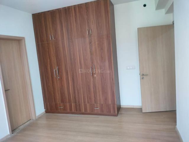 2 BHK Apartment in Sector 83 for resale Gurgaon. The reference number is 19900819