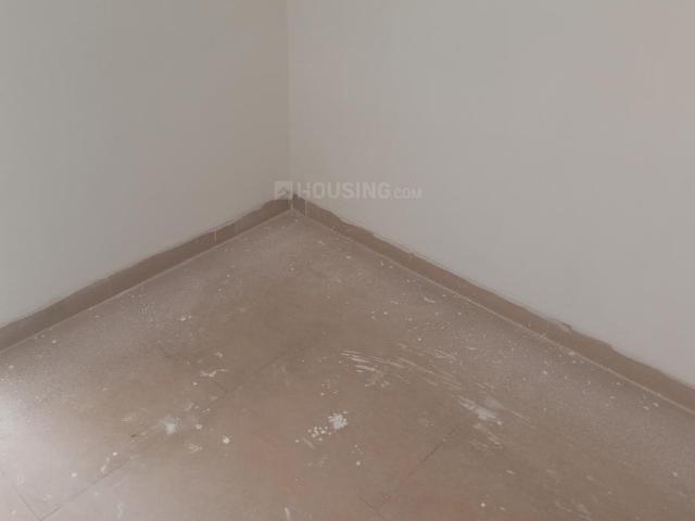 2 BHK Apartment in Sector 83 for resale Gurgaon. The reference number is 20037391