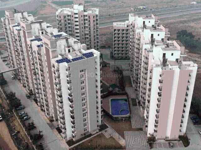 2 BHK Apartment in Sector 83 for resale Gurgaon. The reference number is 20381684