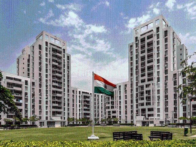 2 BHK Apartment in Sector 83 for resale Gurgaon. The reference number is 20384297