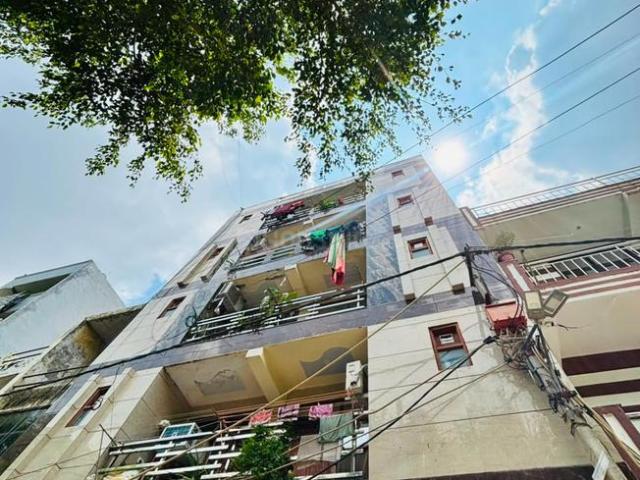 2 BHK Apartment in Sector 8 Dwarka for rent New Delhi. The reference number is 20832134