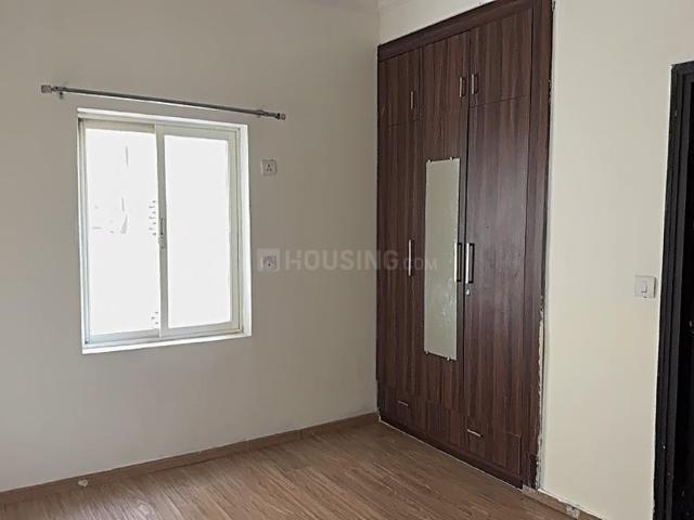 2 BHK Apartment in Sector 95 for rent Gurgaon. The reference number is 19962300