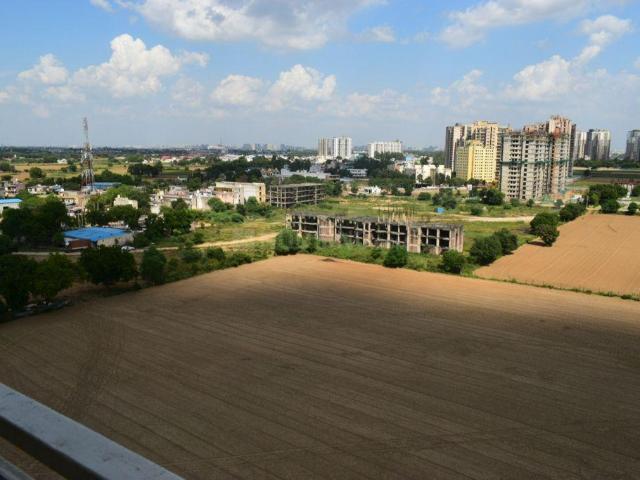 2 BHK Apartment in Sector 95 for resale Gurgaon. The reference number is 11158373
