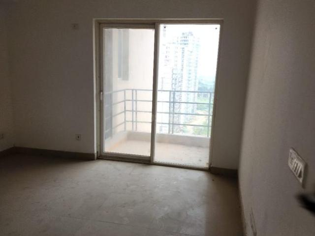 2 BHK Apartment in Sector 95 for resale Gurgaon. The reference number is 19898314