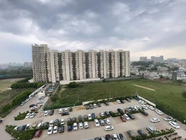 2 BHK Apartment in Sector 95A for resale Gurgaon. The reference number is 15633222