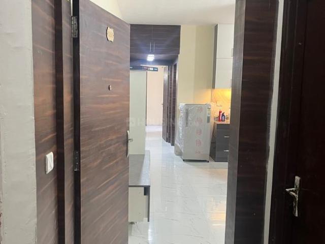 2 BHK Apartment in Sector 99 for rent Gurgaon. The reference number is 16013977