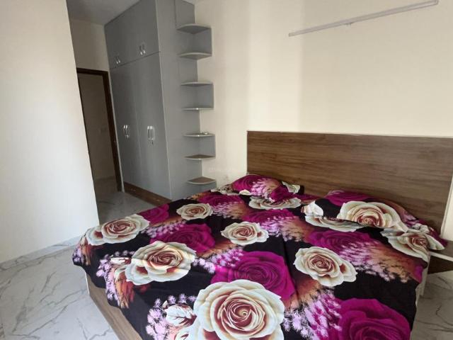 2 BHK Apartment in Sector 99 for rent Gurgaon. The reference number is 20275201