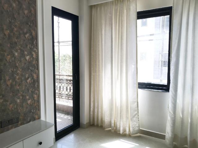 2 BHK Apartment in Sector 99 for resale Gurgaon. The reference number is 19433362