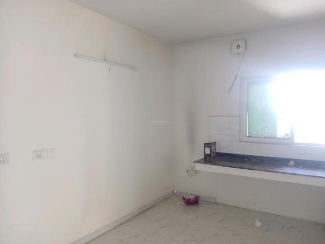 2 BHK Apartment in Sector 99 for resale Gurgaon. The reference number is 19708951