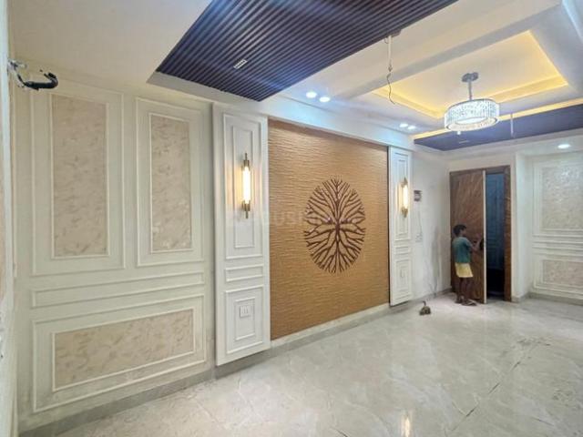 2 BHK Apartment in Sector 99 for resale Noida. The reference number is 20812420