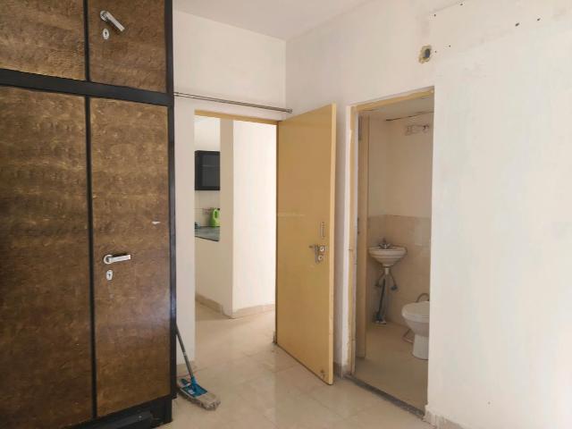 2 BHK Apartment in Sector 99A for rent Gurgaon. The reference number is 20361095