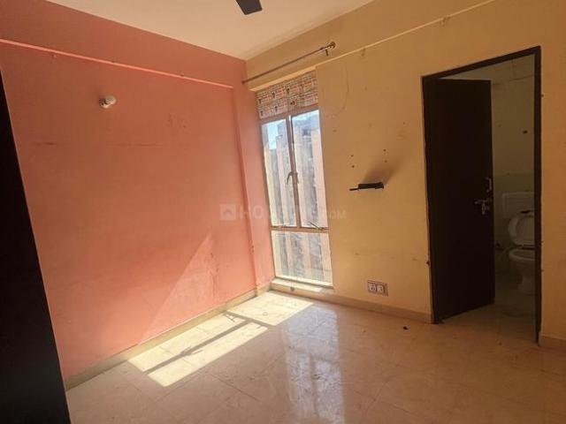 2 BHK Apartment in Sector 99A for resale Gurgaon. The reference number is 17789321