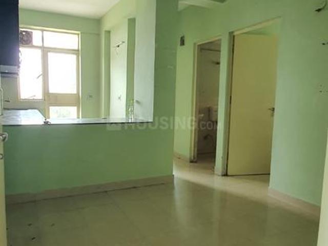 2 BHK Apartment in Sector 99A for resale Gurgaon. The reference number is 19139147
